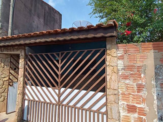 #18 - Casa para Venda em Capela do Alto - SP