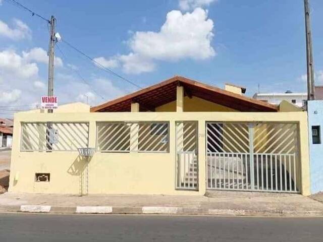 #70 - Casa para Venda em Iperó - SP